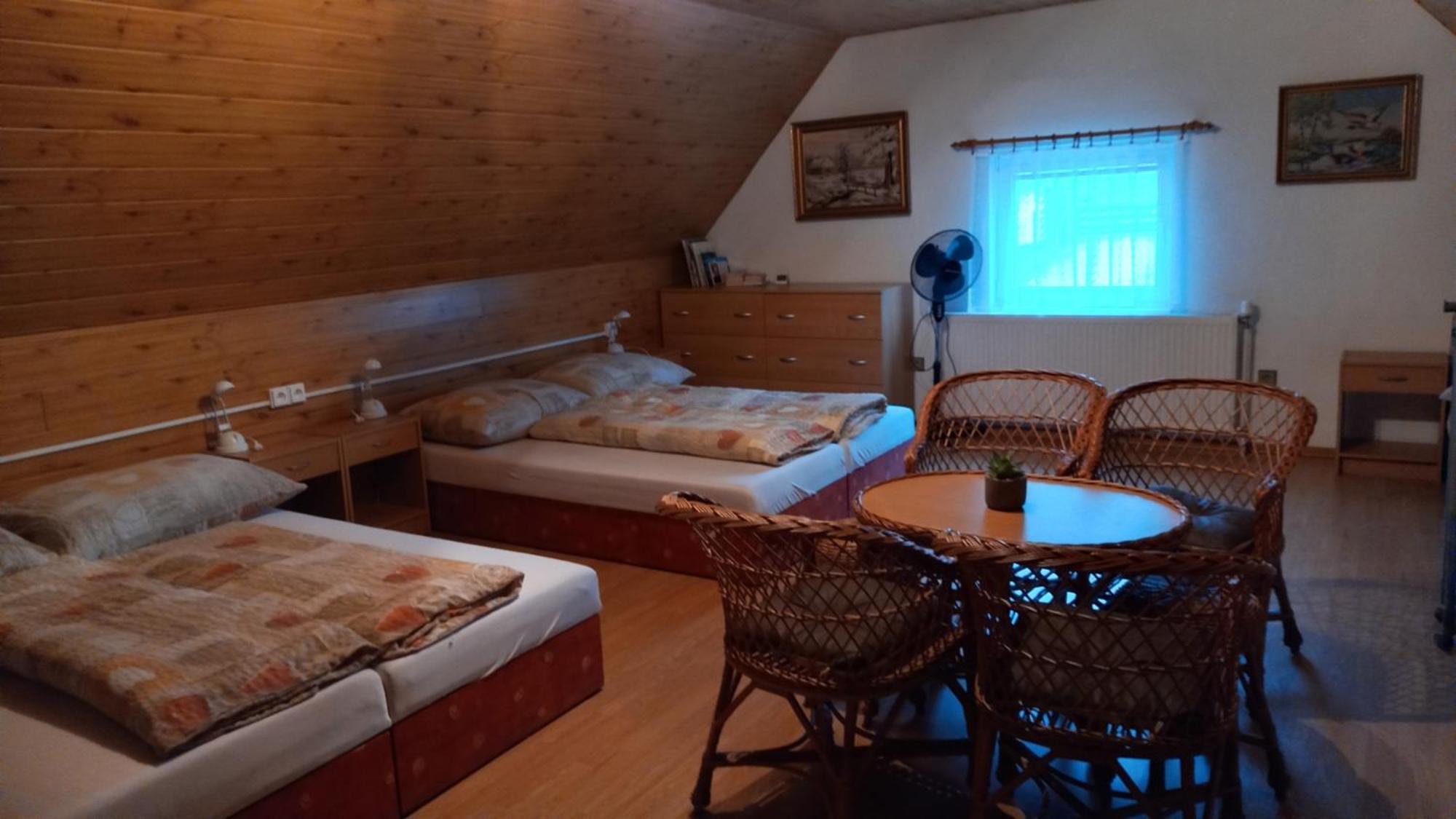 Privat Jan Pension Vychodna Buitenkant foto